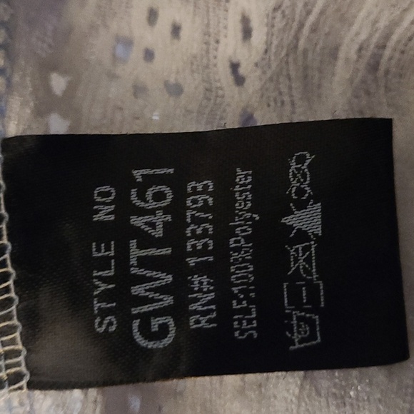 POL Women's Multimedia Patchwork Button-Up Shirt W Floral Details. NWOT - Picture 8 of 8